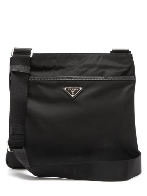 prada men's messenger bags